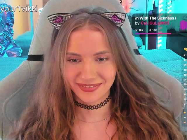-VikkiL0vesCheese- live webcam show