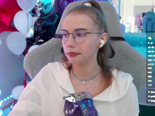-VikkiL0vesCheese-