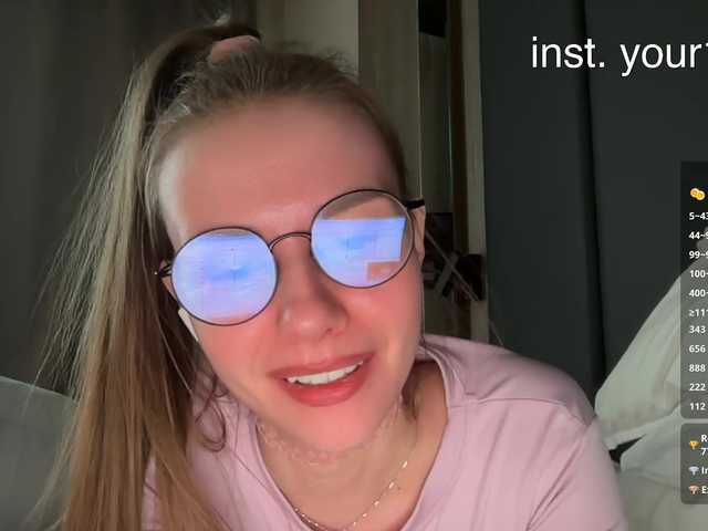-VikkiL0vesCheese-