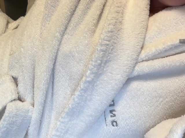 -VikkiL0vesCheese-'s BongaCams show and profile