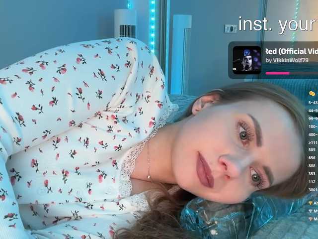 VikkiExtraCheese