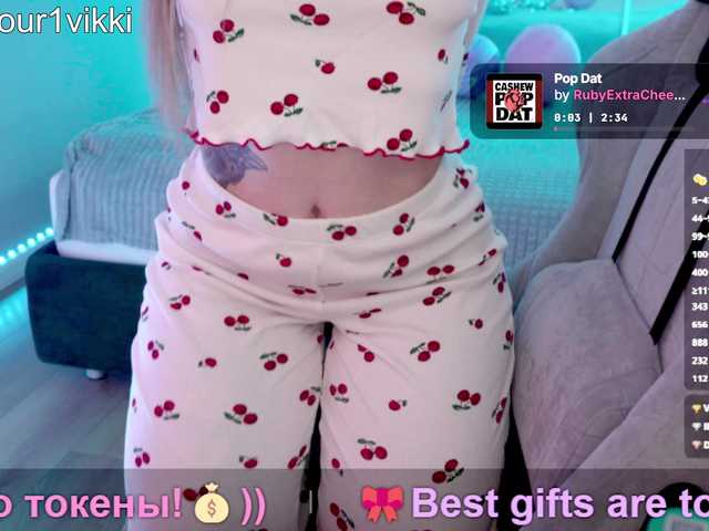 VikkiExtraCheese