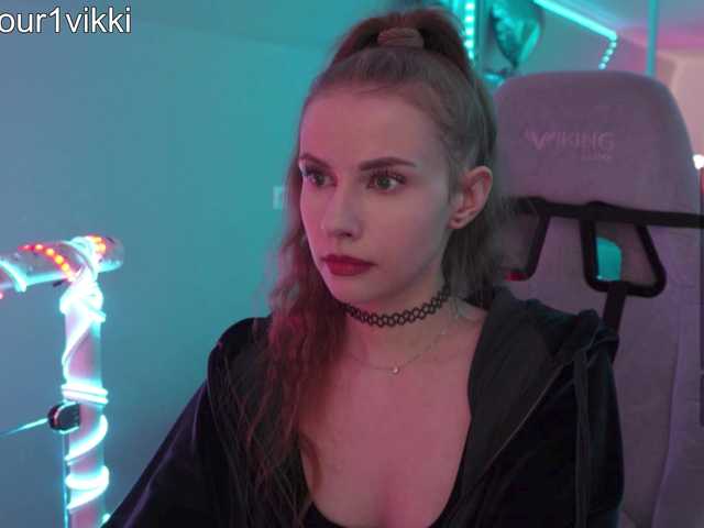 VikkiExtraCheese webcam