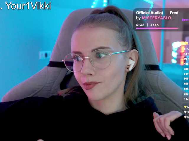 -VikkiL0vesCheese- live cam on BongaCams