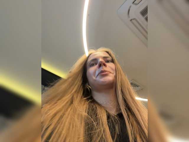 -VikkiL0vesCheese-