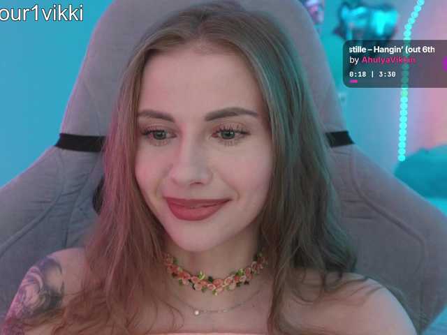 -VikkiL0vesCheese-