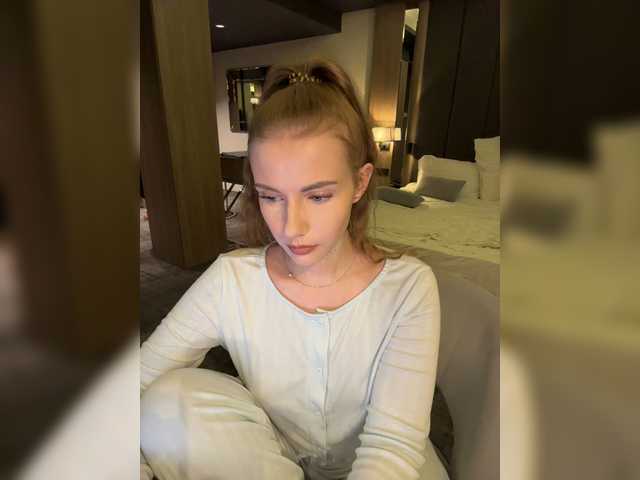 girl -VikkiL0vesCheese-