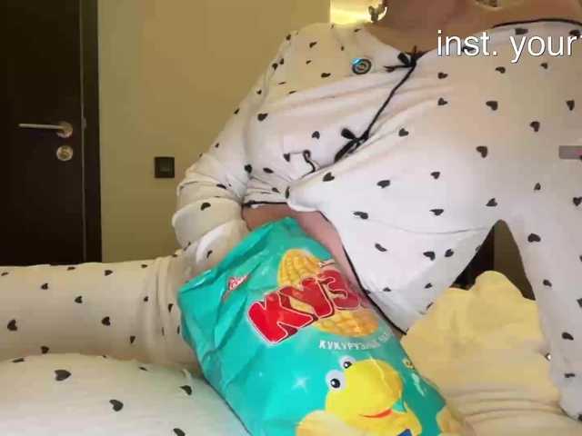 -VikkiL0vesCheese-