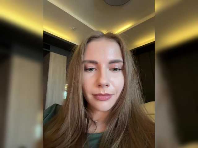 -VikkiL0vesCheese- live cam on BongaCams
