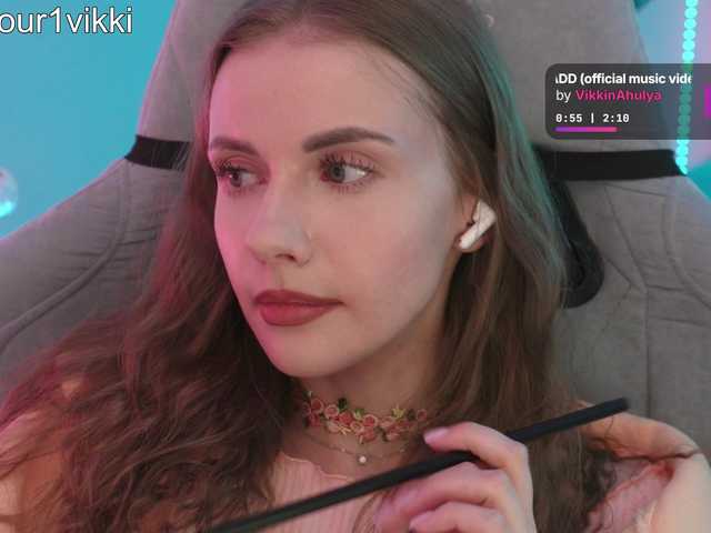 -VikkiL0vesCheese-