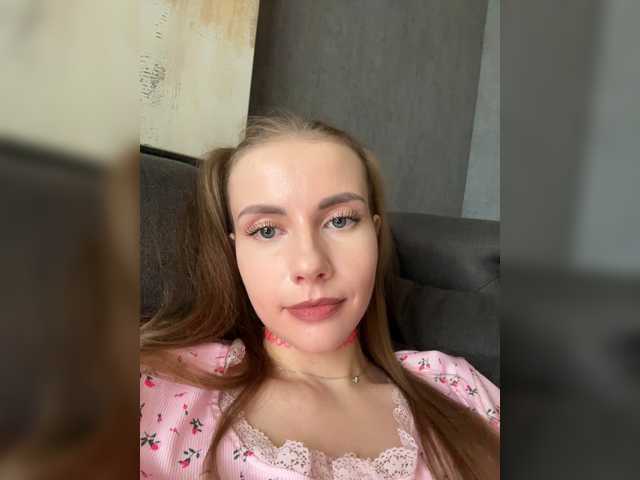 -VikkiL0vesCheese-