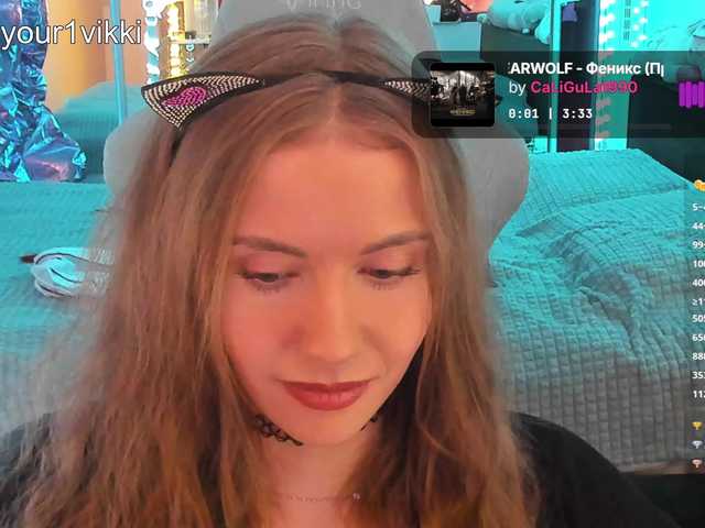 -VikkiL0vesCheese- live webcam show