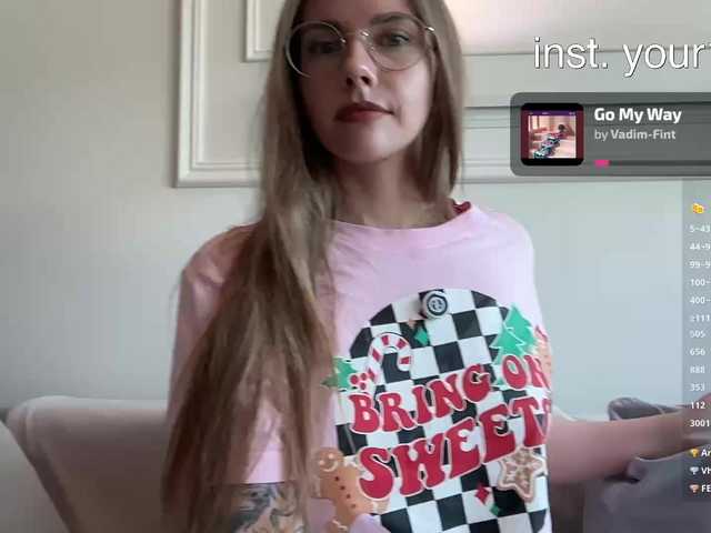 VikkiExtraCheese Live Cam