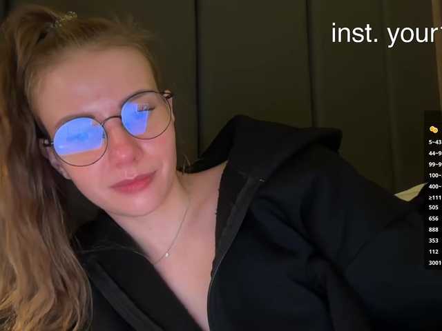 -VikkiL0vesCheese-