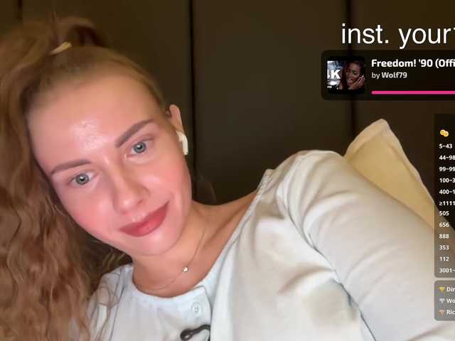 -VikkiL0vesCheese-