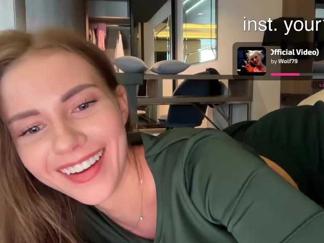 -VikkiL0vesCheese- live cam on BongaCams