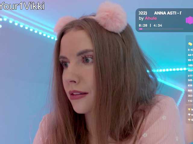-VikkiL0vesCheese-