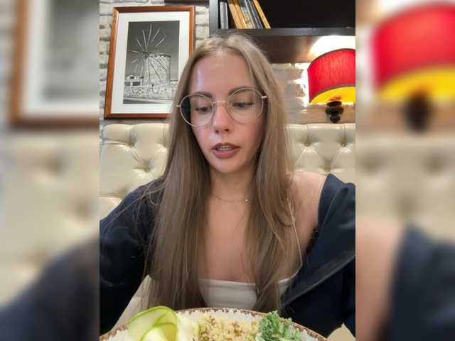 -VikkiL0vesCheese- live cam on BongaCams