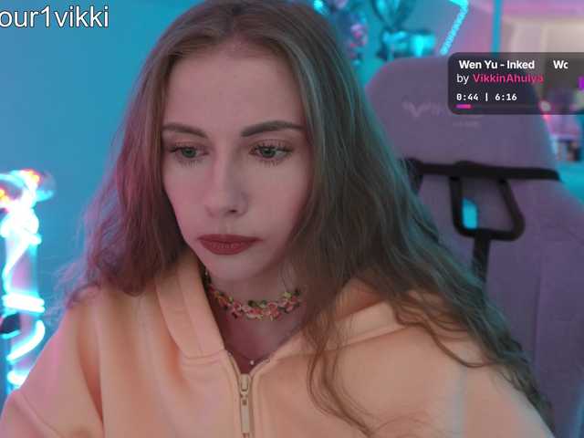 -VikkiL0vesCheese-