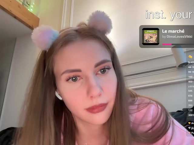 -VikkiL0vesCheese- live webcam show