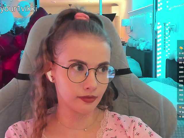 -VikkiL0vesCheese- live cam on BongaCams