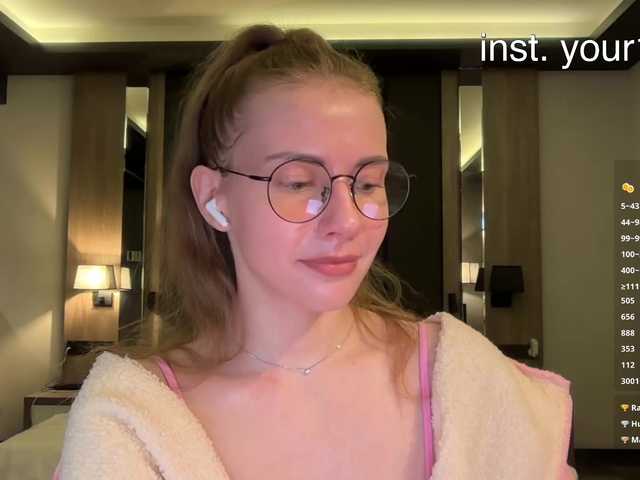 -VikkiL0vesCheese- live cam on BongaCams