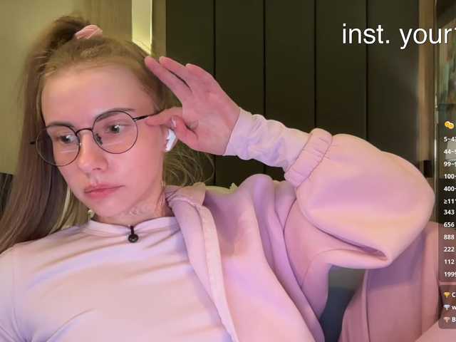 -VikkiL0vesCheese-