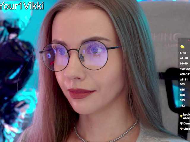 -VikkiL0vesCheese- live cam on BongaCams