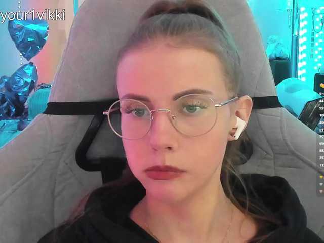 Live трансляция VikkiExtraCheese - slutnetki.online