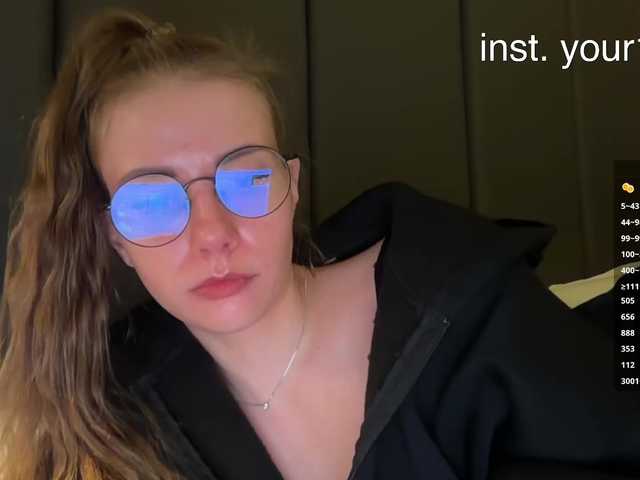 -VikkiL0vesCheese-