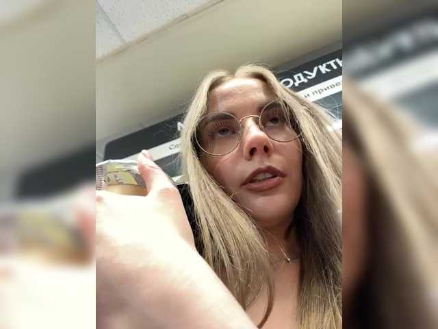 VikkiExtraCheese