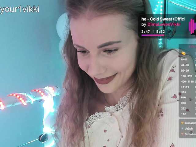 -VikkiL0vesCheese-