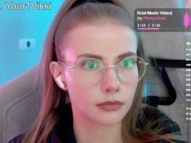 VikkiExtraCheese