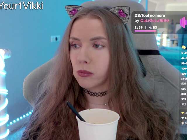 -VikkiL0vesCheese- live webcam show