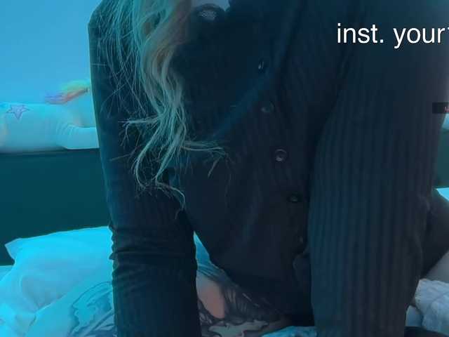-VikkiL0vesCheese-