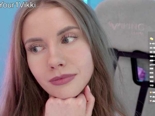 VikkiExtraCheese live webcam show