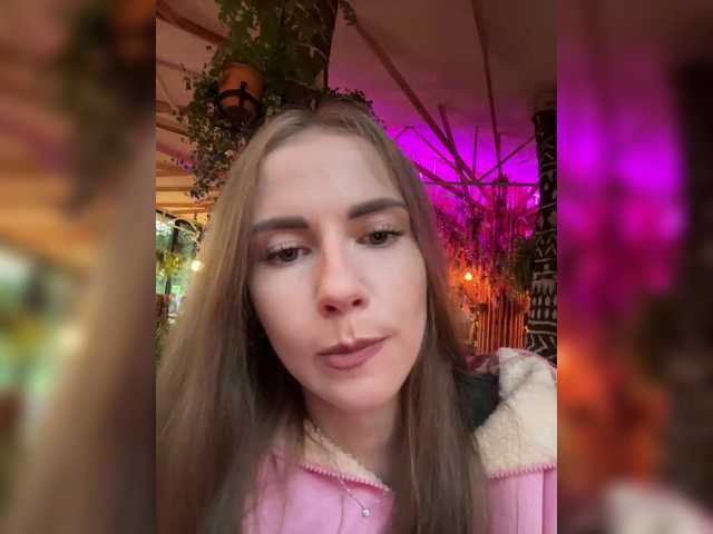 -VikkiL0vesCheese-