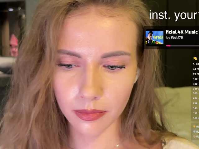 -VikkiL0vesCheese-