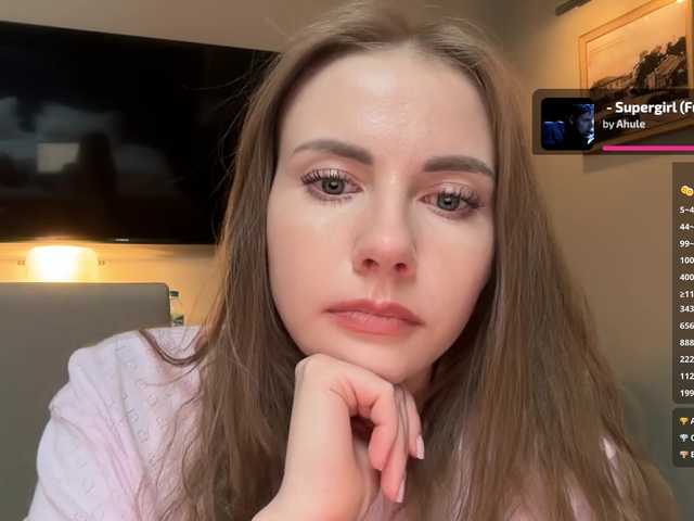 -VikkiL0vesCheese-'s BongaCams show and profile