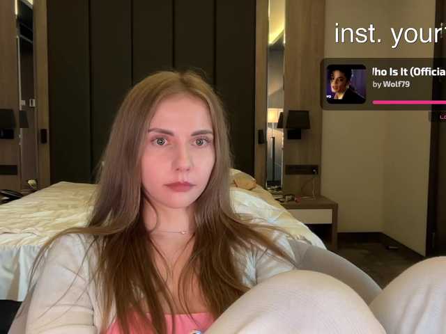 VikkiExtraCheese