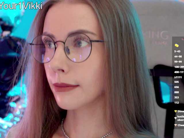 -VikkiL0vesCheese- live cam on BongaCams