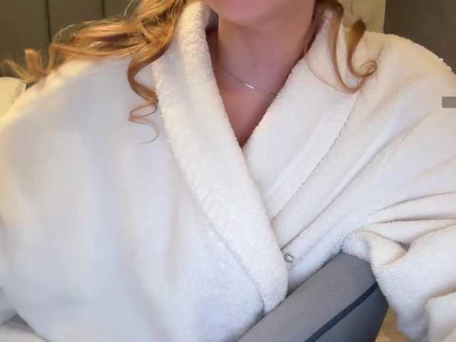 -VikkiL0vesCheese-'s BongaCams show and profile