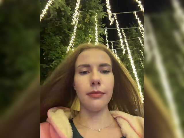 -VikkiL0vesCheese- live cam on BongaCams