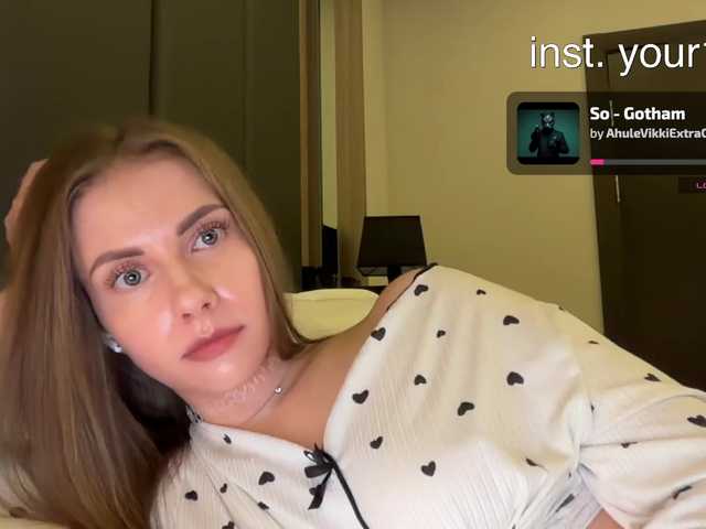 -VikkiL0vesCheese-