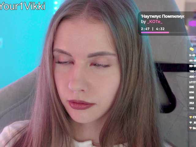 -VikkiL0vesCheese- live webcam show