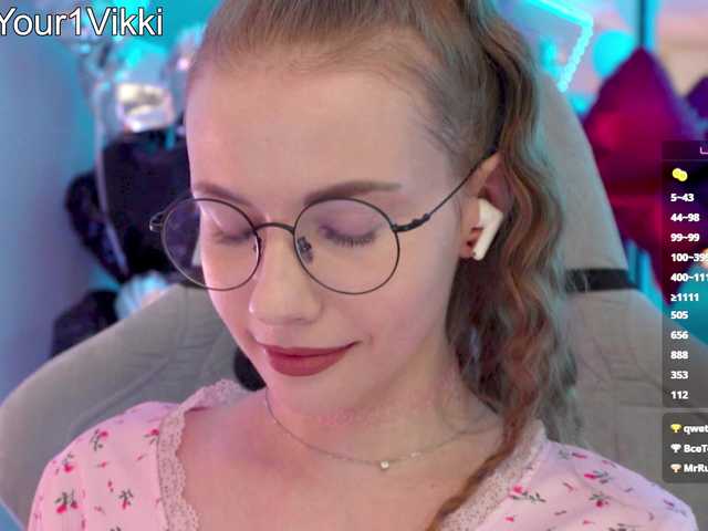 -VikkiL0vesCheese-