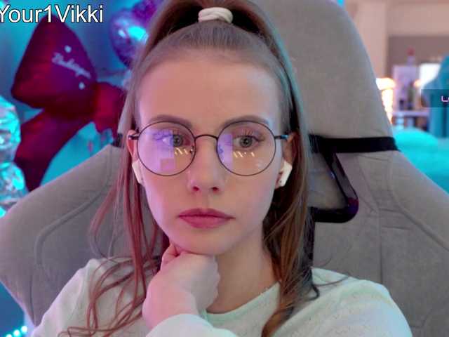 -VikkiL0vesCheese- live cam on BongaCams