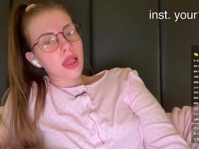 -VikkiL0vesCheese-