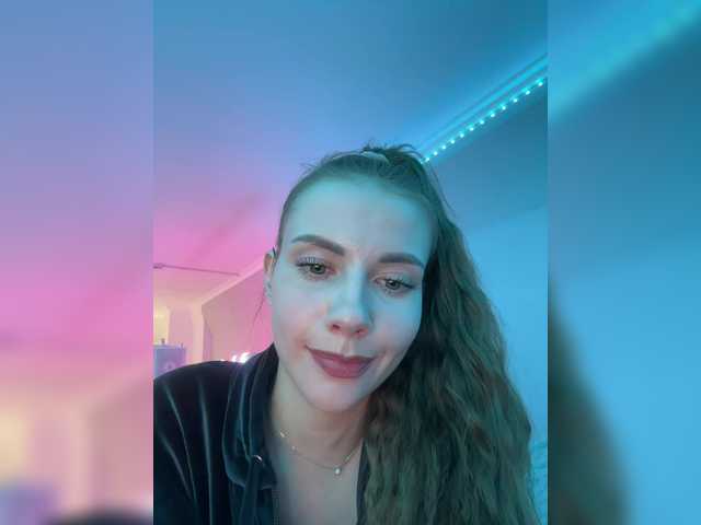 -VikkiL0vesCheese-