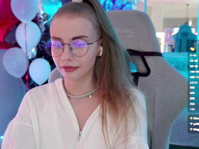 VikkiExtraCheese